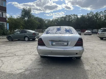 Mercedes-Benz S 320 2000 года за 3 700 000 тг. в Семей – фото 8