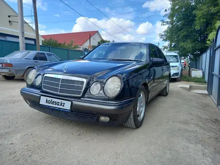 Mercedes-Benz E 240 1998 года за 2 500 000 тг. в Сатпаев