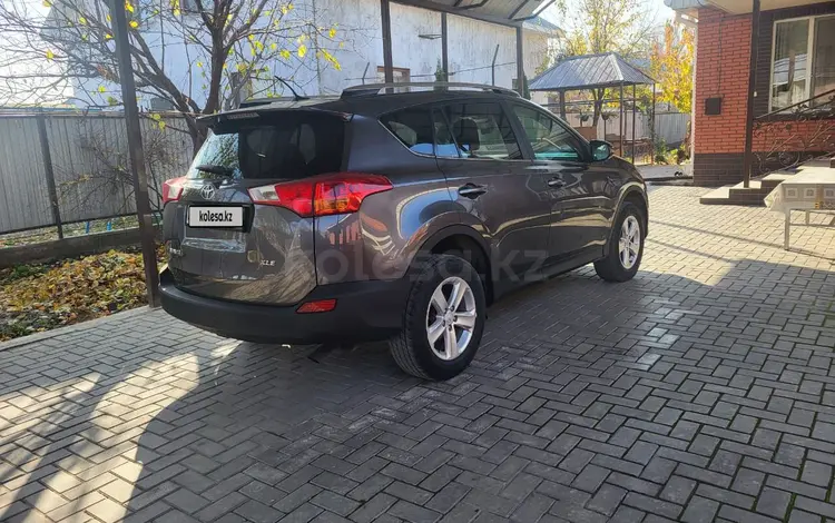 Toyota RAV4 2013 годаfor11 500 000 тг. в Алматы