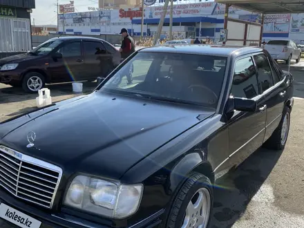 Mercedes-Benz E 280 1994 года за 2 400 000 тг. в Атырау – фото 3