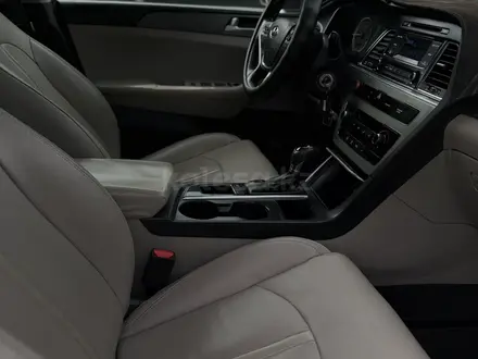 Hyundai Sonata 2016 года за 6 350 000 тг. в Алматы – фото 9