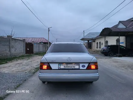 Mercedes-Benz E 230 1991 года за 2 100 000 тг. в Шымкент – фото 3