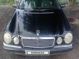 Mercedes-Benz E 230 1997 годаfor1 470 000 тг. в Петропавловск