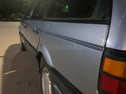 Volkswagen Passat 1992 года за 1 400 000 тг. в Астана – фото 4