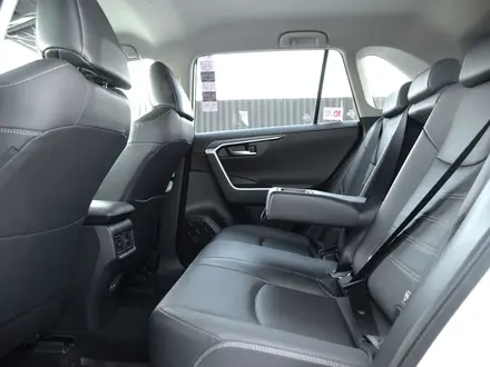 Toyota RAV4 Luxe+ 2025 года за 20 400 000 тг. в Кызылорда – фото 11