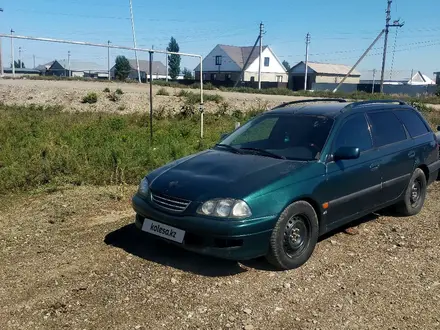 Toyota Avensis 1999 года за 2 600 000 тг. в Актобе