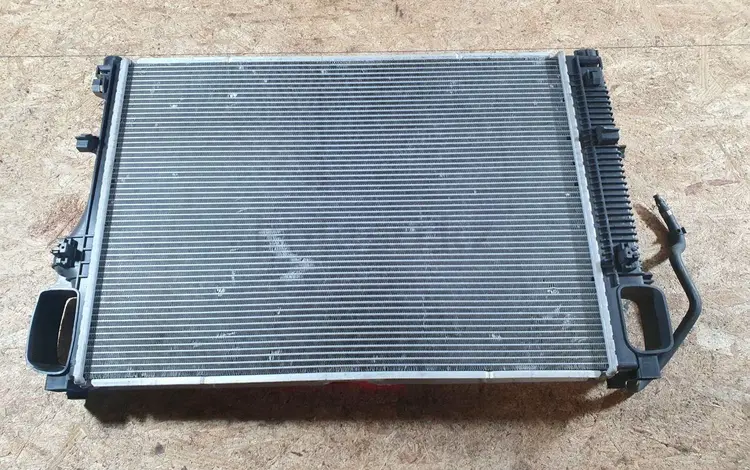 Радиаторы на MERCEDES-BENZ S-CLASS W140 за 12 000 тг. в Алматы