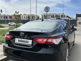 Toyota Camry 2018 года за 13 300 000 тг. в Астана – фото 3