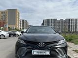 Toyota Camry 2018 года за 13 300 000 тг. в Астана – фото 4