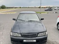 Nissan Primera, 1998