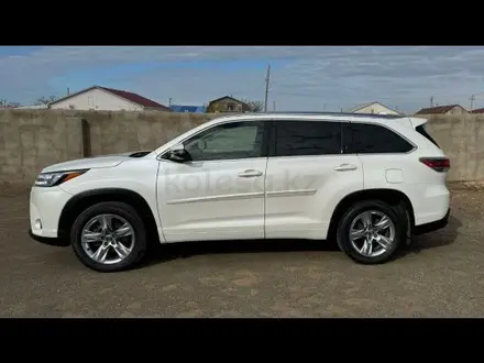 Toyota Highlander 2016 года за 11 800 000 тг. в Актау – фото 3