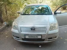 Toyota Avensis, 2002