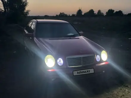 Mercedes-Benz E 280 1998 года за 3 000 000 тг. в Караганда – фото 9