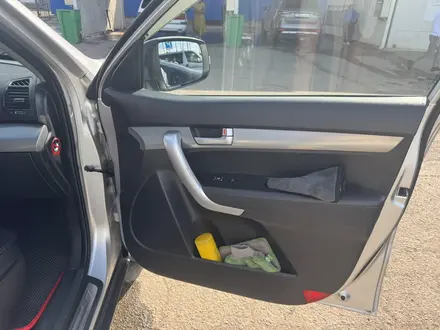 Kia Sorento 2011 года за 5 800 000 тг. в Астана – фото 14