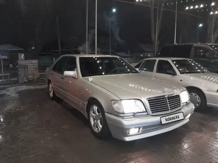 Mercedes-Benz S 320 1995 года за 4 100 000 тг. в Алматы – фото 4