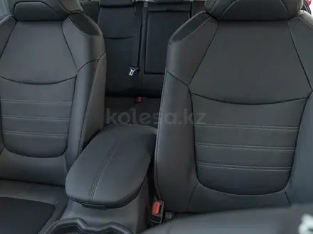 Toyota RAV4 Prestige 2025 года за 21 390 000 тг. в Караганда – фото 10