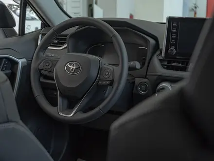 Toyota RAV4 Prestige 2025 года за 21 390 000 тг. в Караганда – фото 8