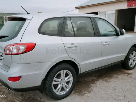 Hyundai Santa Fe 2011 года за 7 100 000 тг. в Актау – фото 2