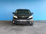 Toyota Sienna 2010 года за 7 810 900 тг. в Шымкент – фото 2