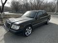Mercedes-Benz E 320 1995 года за 3 500 000 тг. в Атырау
