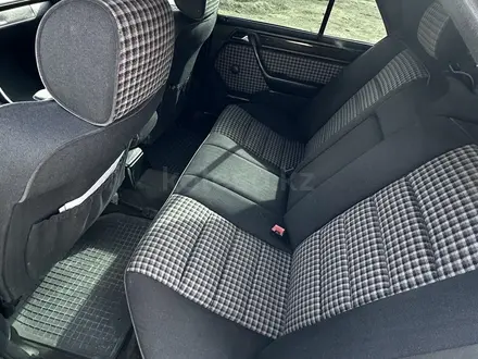 Mercedes-Benz E 320 1995 года за 3 500 000 тг. в Атырау – фото 11