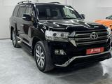 Toyota Land Cruiser 2016 годаfor31 000 000 тг. в Астана