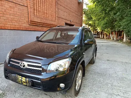 Toyota RAV4 2007 года за 7 500 000 тг. в Уральск