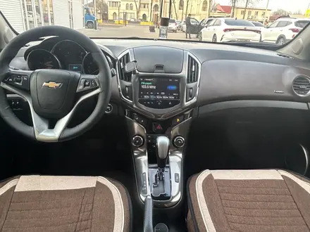 Chevrolet Cruze 2014 года за 5 090 000 тг. в Шымкент – фото 5