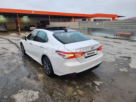 Toyota Camry 2022 года за 15 000 000 тг. в Актау – фото 2