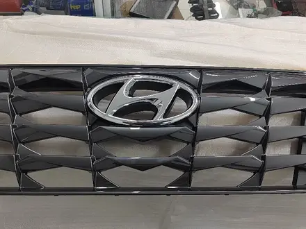 Решетка радиатора на Hyundai Tucson за 10 000 тг. в Астана – фото 3