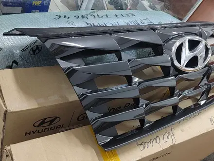 Решетка радиатора на Hyundai Tucson за 10 000 тг. в Астана – фото 4