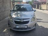 Chevrolet Spark 2010 года за 2 950 000 тг. в Шымкент – фото 2