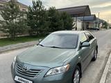 Toyota Camry 2007 года за 5 350 000 тг. в Шымкент – фото 2