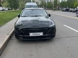 Hyundai Sonata 2021 года за 12 800 000 тг. в Астана