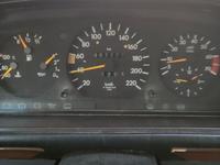 Mercedes-Benz E 230 1990 годаfor950 000 тг. в Тараз