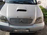 Kia Carnival 2002 года за 2 300 000 тг. в Шымкент – фото 3