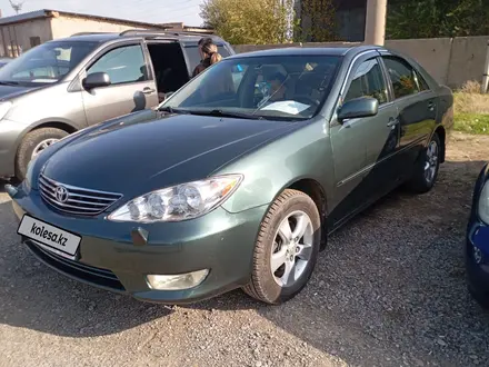 Toyota Camry 2005 года за 5 800 000 тг. в Шымкент – фото 2