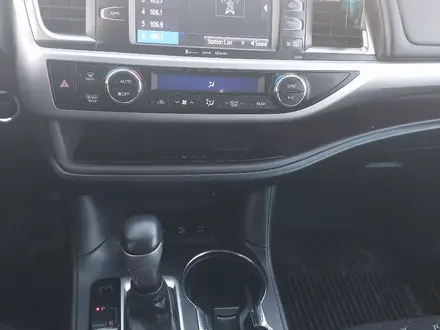 Toyota Highlander 2019 года за 17 990 000 тг. в Астана – фото 10