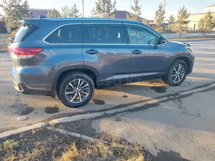 Toyota Highlander 2019 года за 17 990 000 тг. в Астана – фото 3