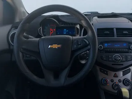 Chevrolet Aveo 2014 года за 3 790 000 тг. в Актобе – фото 13