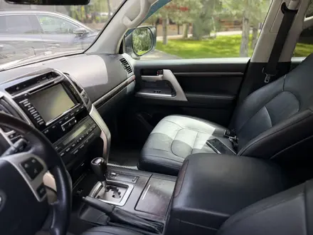 Toyota Land Cruiser 2013 года за 22 500 000 тг. в Алматы – фото 15