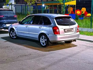 Mazda 323