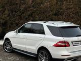 Mercedes-Benz ML 400 2014 года за 15 700 000 тг. в Алматы – фото 3