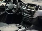 Mercedes-Benz ML 400 2014 года за 15 700 000 тг. в Алматы
