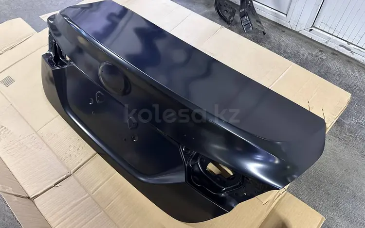 Крышка багажника Toyota ORIGINALүшін10 000 тг. в Алматы