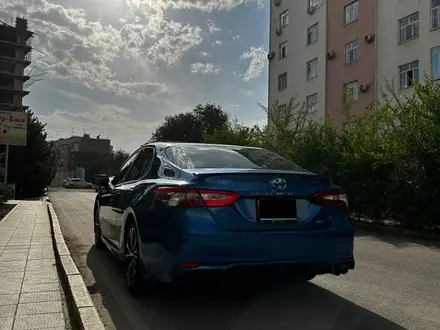 Toyota Camry 2018 года за 11 800 000 тг. в Алматы – фото 17