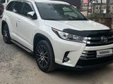 Toyota Highlander 2018 годаүшін22 000 000 тг. в Алматы