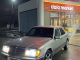 Mercedes-Benz E 200 1992 года за 1 300 000 тг. в Талдыкорган – фото 2