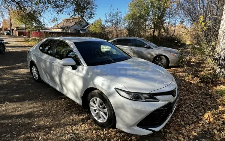 Toyota Camry 2019 года за 11 800 000 тг. в Кокшетау