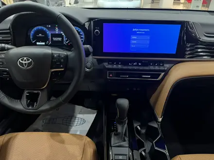 Toyota Camry Luxe 2025 года за 25 190 000 тг. в Атырау – фото 12